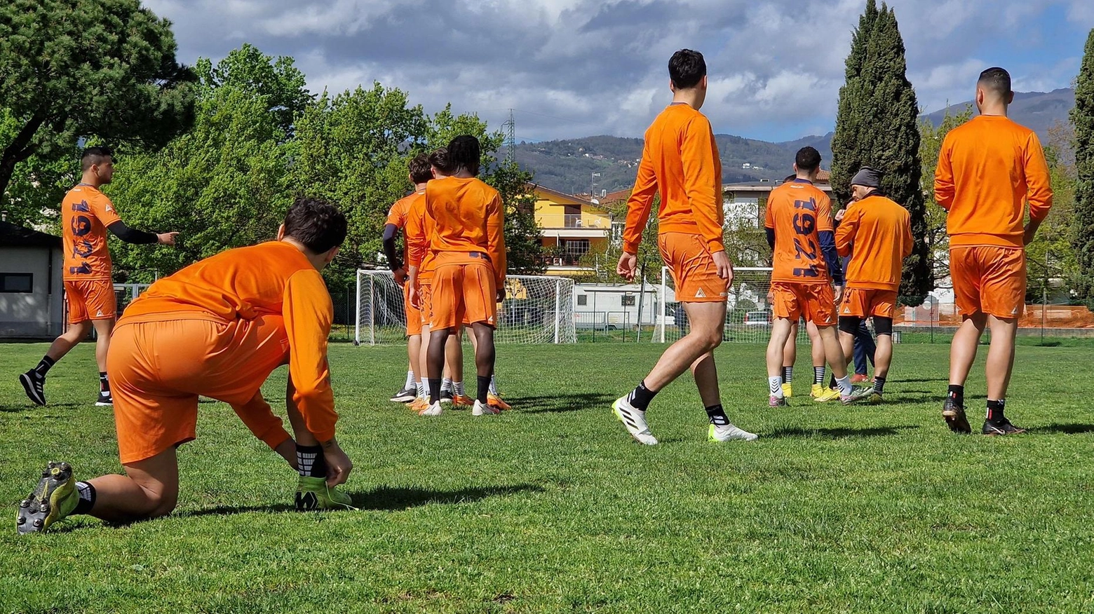 Se gli orange non si presentano alle 15 al Melani con il San Giuliano, è finita. La squadra pare orientata a disertare. Pure i tifosi non vogliono che si giochi.