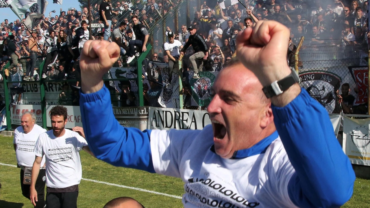 Inquadra il Qrcode qui sotto per poter consultare i calendari delle squadre toscane dall’Eccellenza alla Promozione agli Juniores Under 19 Inquadra il Qrcode qui sotto per poter consultare i calendari delle squadre toscane dall’Eccellenza alla Promozione agli Juniores Under 19