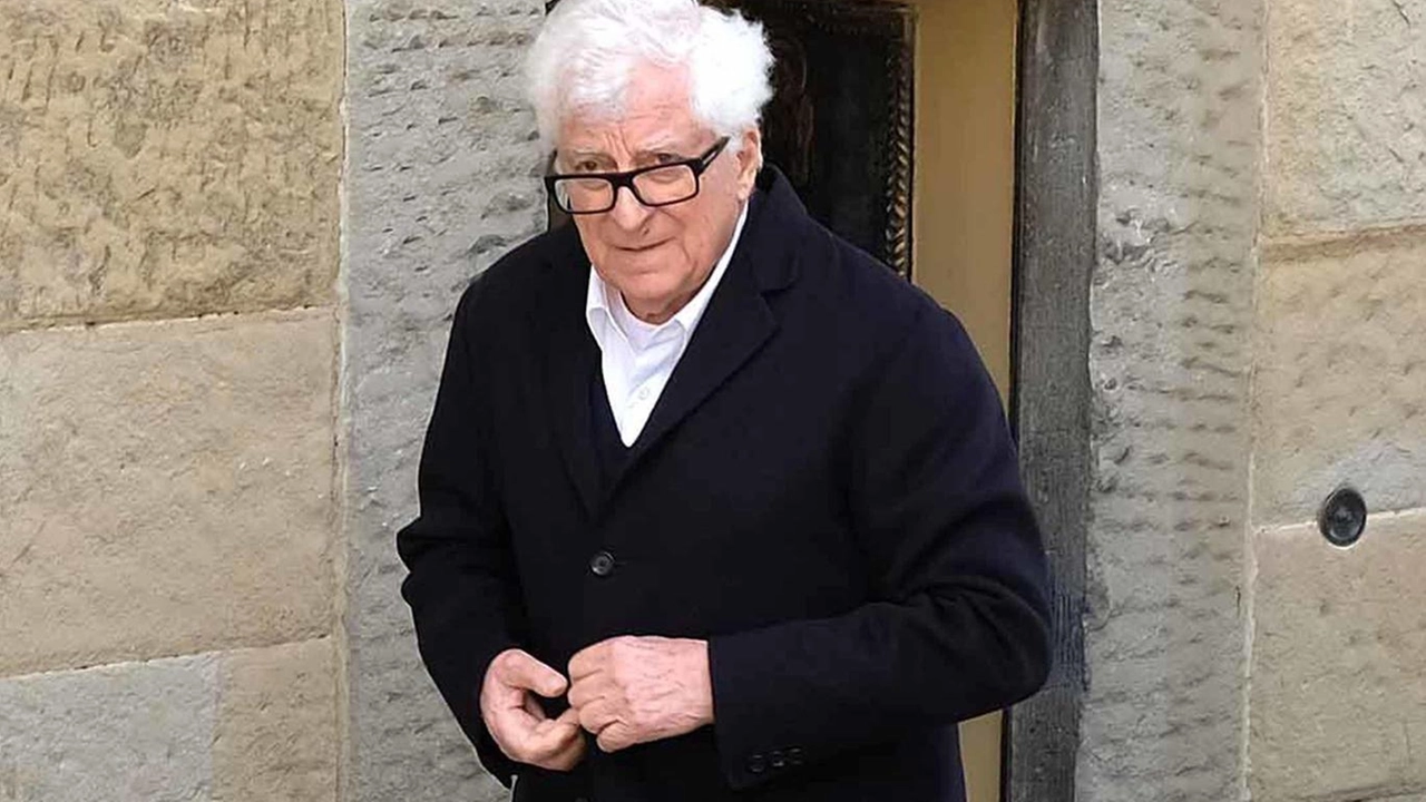 Patrizio Bertelli, patron di Prada, ha messo a disposizione un milione di euro per il restauro della Pieve Patrizio Bertelli, patron di Prada, ha messo a disposizione un milione di euro per il restauro della Pieve