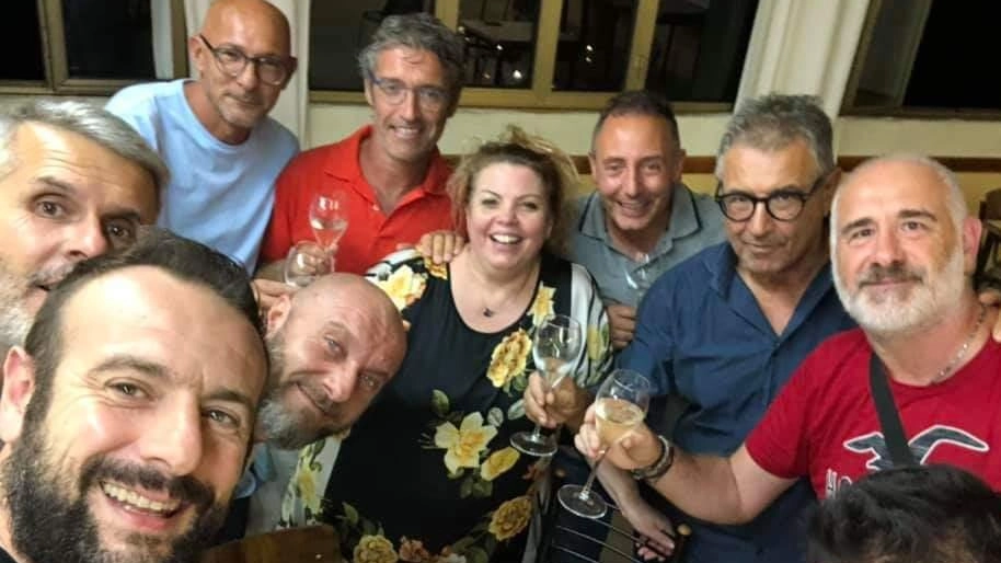 La tradizionale festa di Tobbiana a Montale celebra la Madonna del Rosario con riti religiosi e eventi ricreativi dal 4 al 7 ottobre, coinvolgendo l'intera comunità. Programma variegato con messe, tornei, stand gastronomici, musica e fuochi d'artificio. La tradizionale festa di Tobbiana a Montale celebra la Madonna del Rosario con riti religiosi e eventi ricreativi dal 4 al 7 ottobre, coinvolgendo l'intera comunità. Programma variegato con messe, tornei, stand gastronomici, musica e fuochi d'artificio.