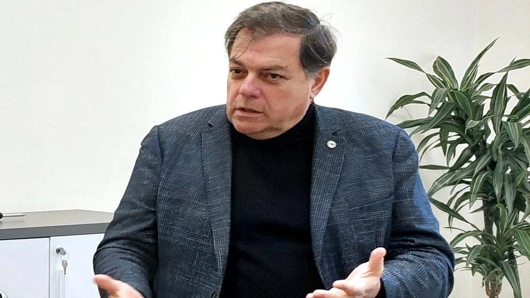 Il sindaco Giovannetti attacca la Regione in merito all’accorpamento degli istituti Il sindaco Giovannetti attacca la Regione in merito all’accorpamento degli istituti