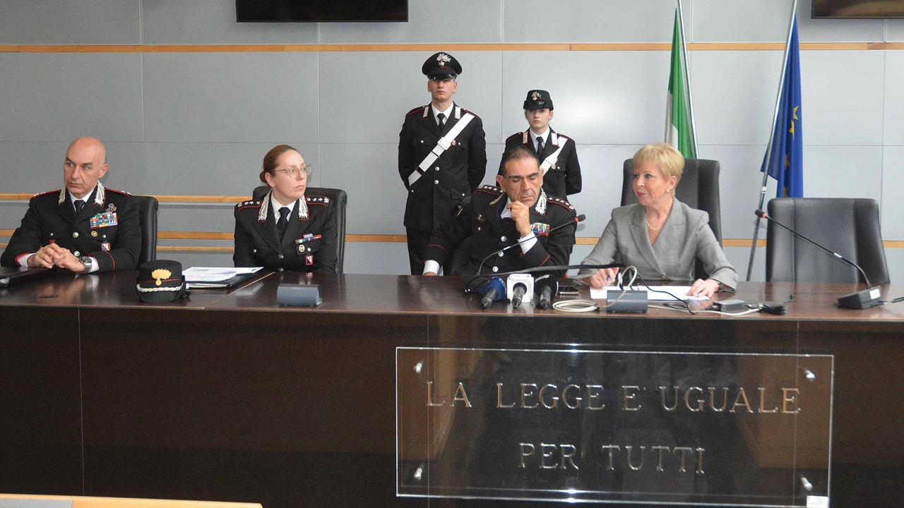La conferenza stampa per illustrare l'operazione (foto Alessandro Falsetti) La conferenza stampa per illustrare l'operazione (foto Alessandro Falsetti)