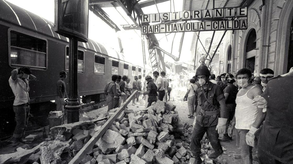 2 agosto 1980 ore 1025 a bologna per onorare angela maria e verdiana e8217 nostro dovere civile