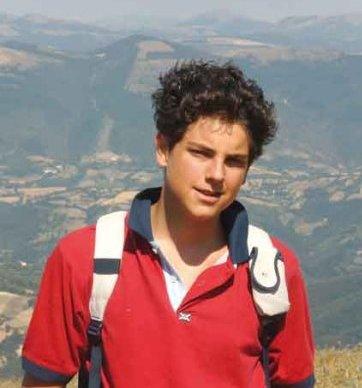https://www.lanazione.it/image-service/view/acePublic/alias/contentid/ZjU5MTcyMmQtM2U2My00/0/carlo-acutis-morto-per-una-leucemia-a-15-anni.jpeg?f=1.90:1&h=630