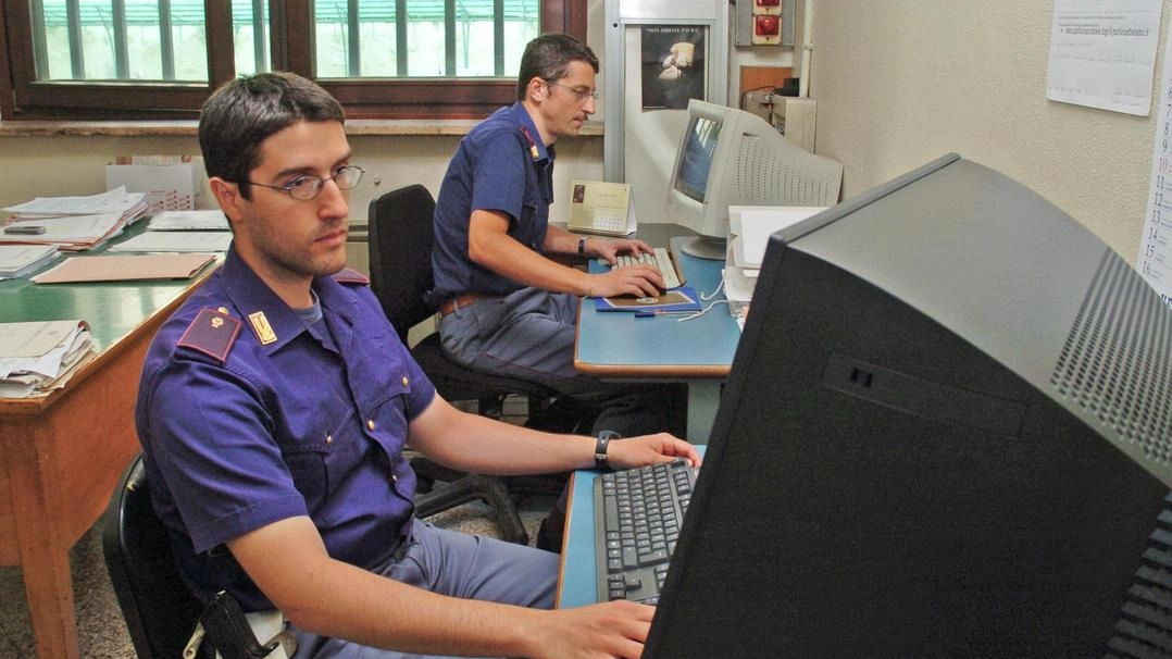 L’operazione della Polizia di Stato in 56 città ha toccato anche Pisa e provincia, su delega della Procura di Catania L’operazione della Polizia di Stato in 56 città ha toccato anche Pisa e provincia, su delega della Procura di Catania