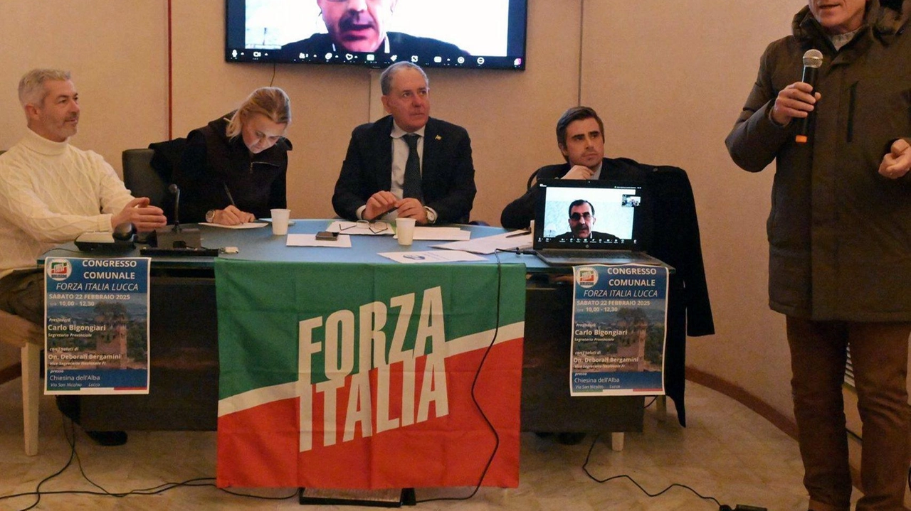 Un momento del congresso di Forza Italia alla Chiesina dell’Alba Un momento del congresso di Forza Italia alla Chiesina dell’Alba