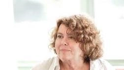 Scoperta la lapide in ricordo della giornalista Donatella Francesconi, scomparsa a causa di una malattia Riposa nel sacrario delle vittime della strage Scoperta la lapide in ricordo della giornalista Donatella Francesconi, scomparsa a causa di una malattia Riposa nel sacrario delle vittime della strage