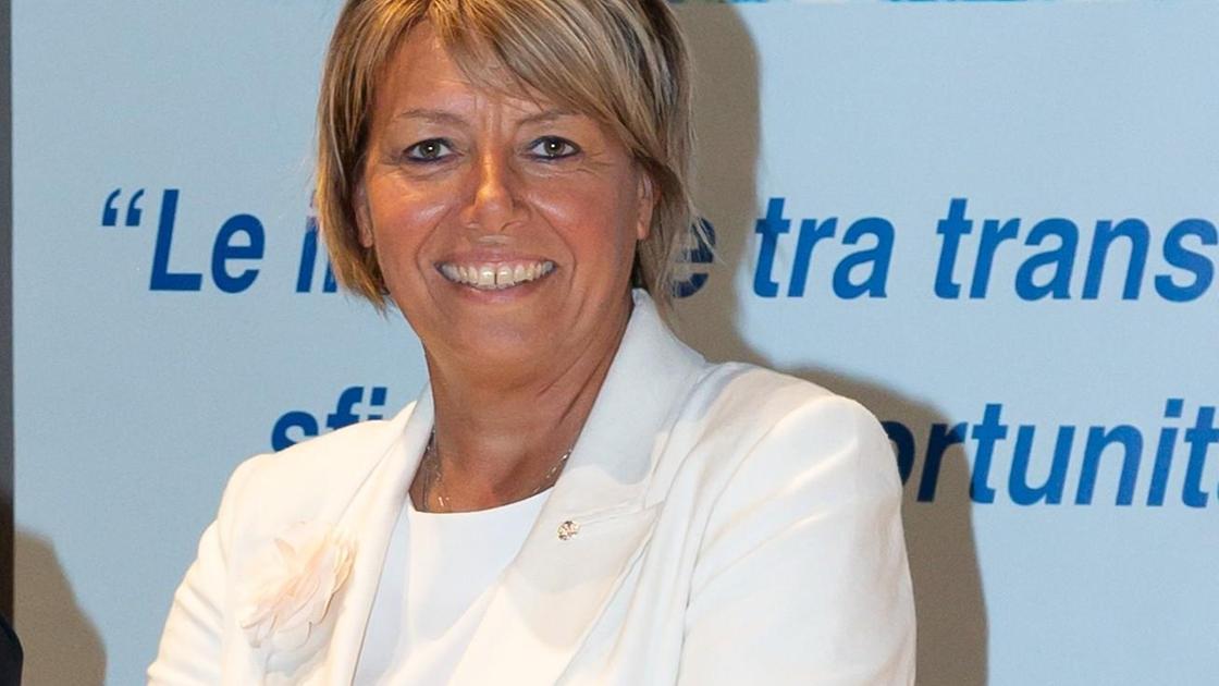 Fiducia a Cinzia Grassi. Confermata direttrice Fiducia a Cinzia Grassi. Confermata direttrice