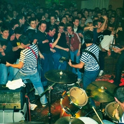 “The Manges photo archive”: esce il libro che racconta la band mito spezzina