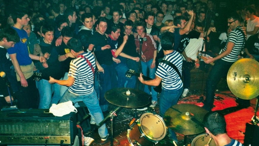 I Manges in uno scatto realizzato durante un concerto negli anni Novanta