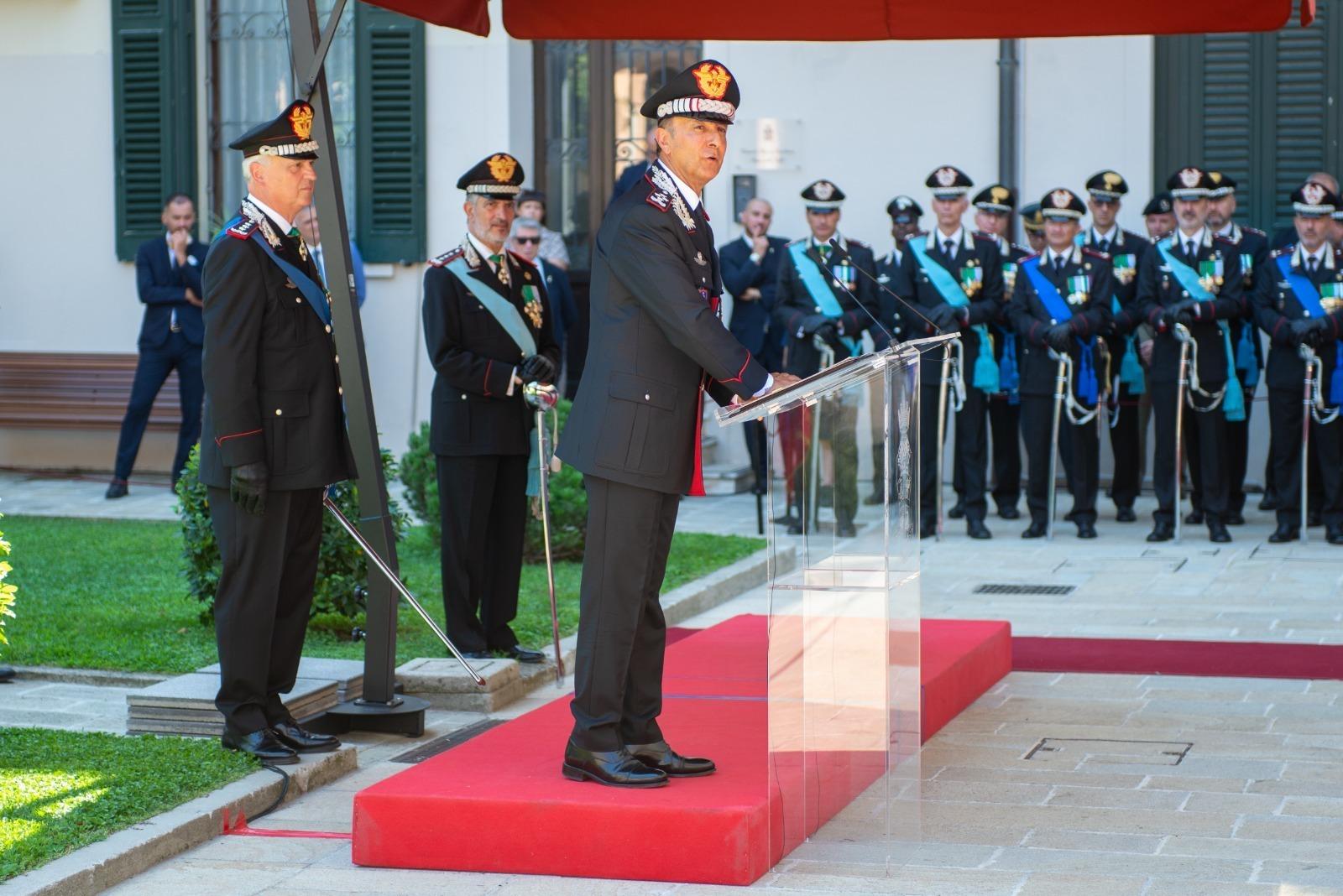 https://www.lanazione.it/image-service/view/acePublic/alias/contentid/ZjY4NGY0ZWItMDExMC00/0/comandante-generale-dellarma-dei-carabinieri-il-generale-salvatore-luongo.jpeg