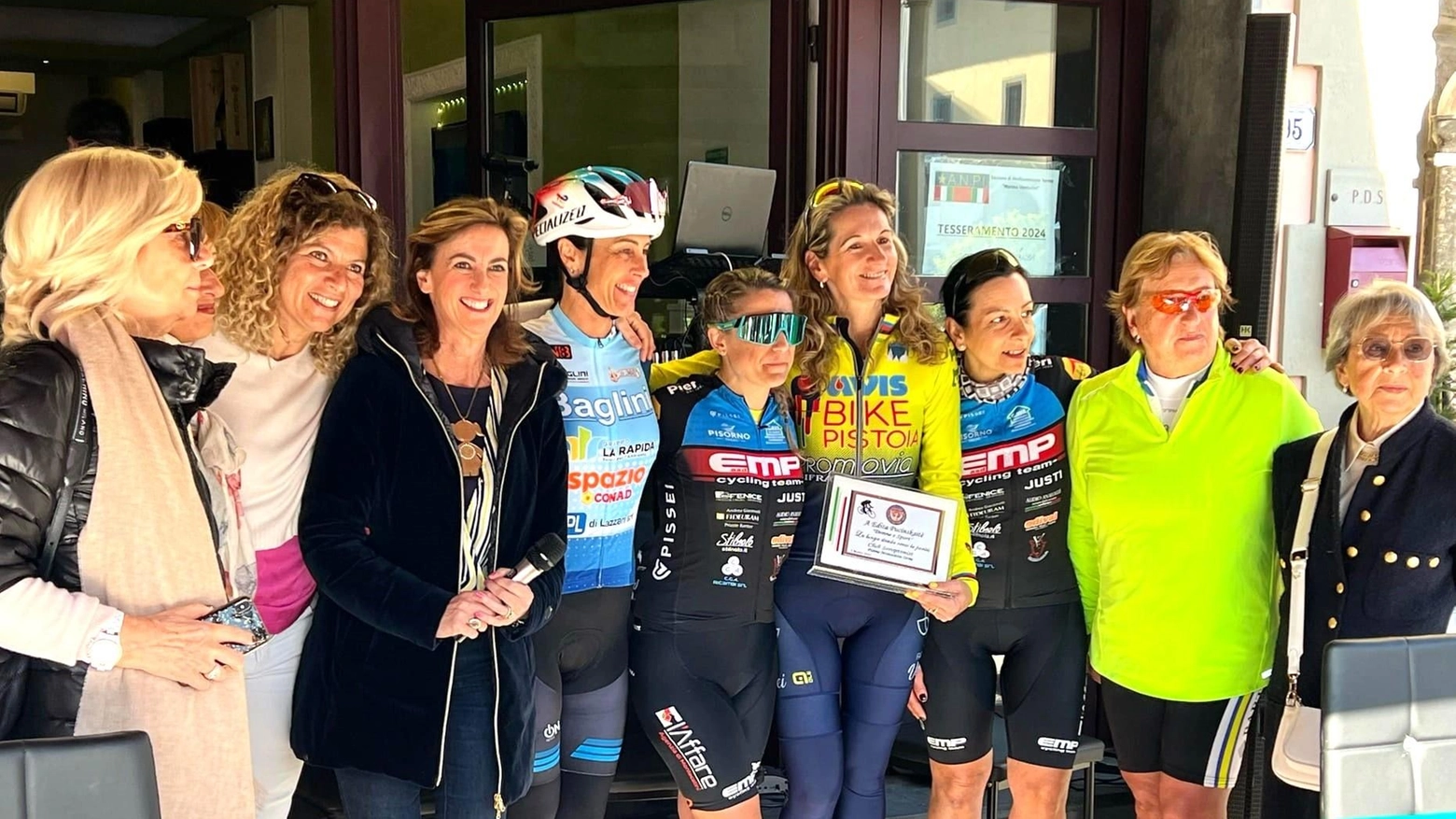 Successo per la prima edizione di "Only Girls" a Montecatini Terme, evento ciclistico femminile benefico organizzato dal Soroptimist Club. Progetto "Donne e Sport" punta alla parità di genere, ispirato anche al Centenario del Giro d'Italia.