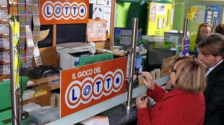 Gioco del Lotto (foto di repertorio) Gioco del Lotto (foto di repertorio)