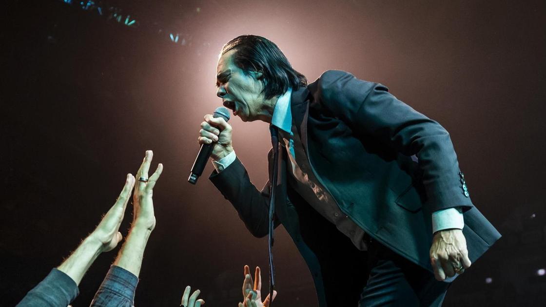 Il ritorno di Nick Cave. La grande attesa è finita. Stasera sarà “sold out“ Il ritorno di Nick Cave. La grande attesa è finita. Stasera sarà “sold out“