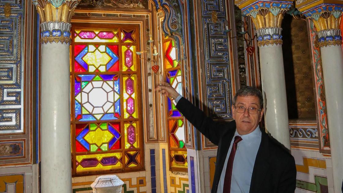 https://www.lanazione.it/image-service/view/acePublic/alias/contentid/ZjZjZmJhNTUtYzQ1NS00/0/sammezzano-e-le-perle-rare-ville-da-fiaba-castelli-e-abbazie-cosi-il-tempo-uccide-la-storia.jpeg?f=16:9&w=1200&h=630