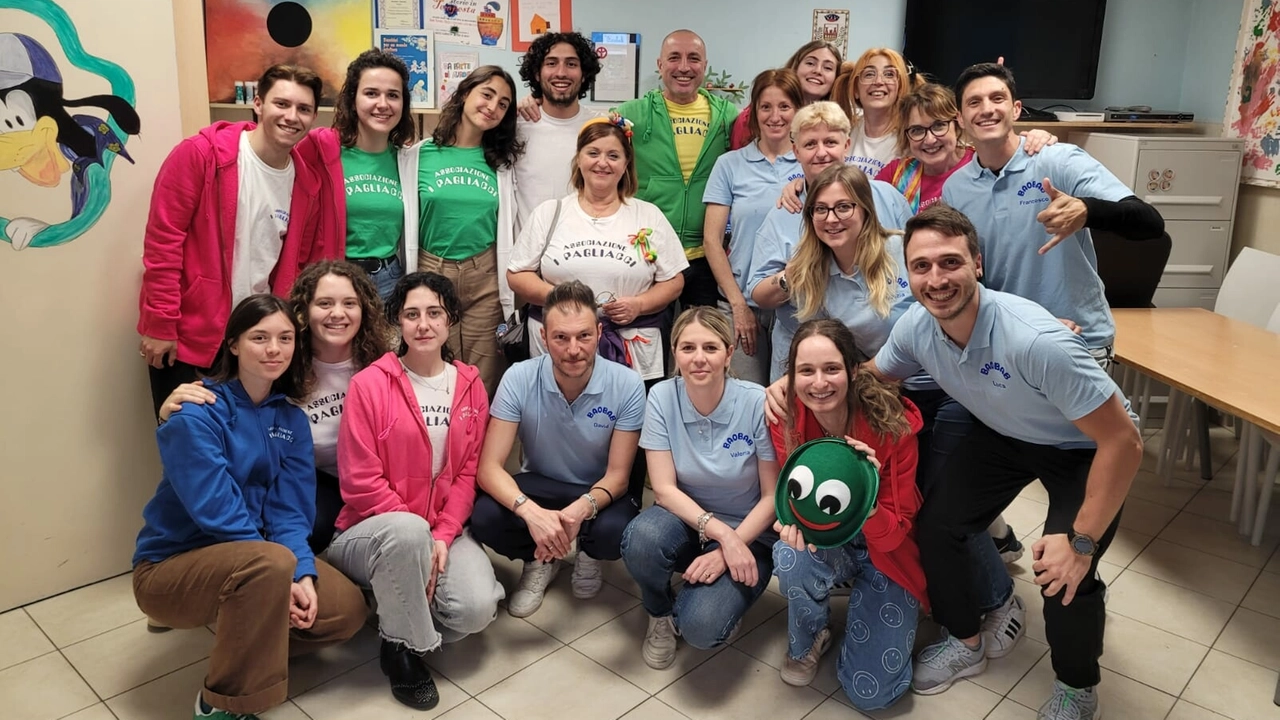 Alessandro Rossi, presidente dell’associazione “I Pagliacci“ che opera nel reparto di Pediatria dell’ospedale cittadino e che ora tende la mano ai genitori del bambino Alessandro Rossi, presidente dell’associazione “I Pagliacci“ che opera nel reparto di Pediatria dell’ospedale cittadino e che ora tende la mano ai genitori del bambino