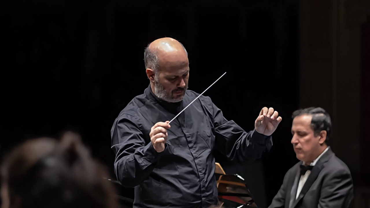Il maestro Francesco Di Mauro, che venerdì dirigerà a Empoli l’Orchestra Sinfonica Città di Grosseto Il maestro Francesco Di Mauro, che venerdì dirigerà a Empoli l’Orchestra Sinfonica Città di Grosseto