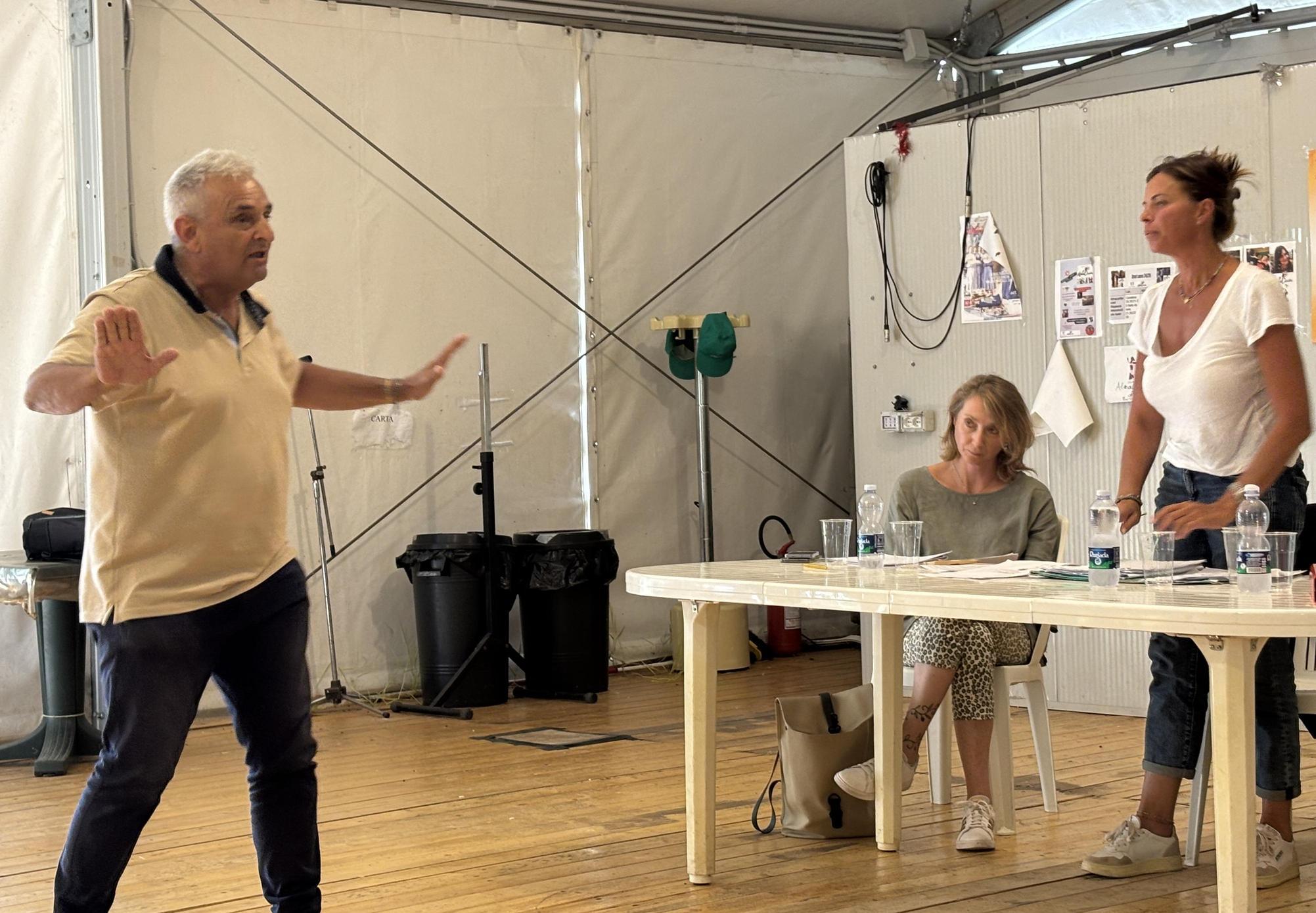 Tensione sul piano 5G: "Vogliamo il confronto diretto col sindaco"