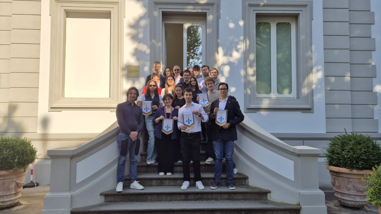 I giovanissimi soci dell'Interact Firenze I giovanissimi soci dell'Interact Firenze
