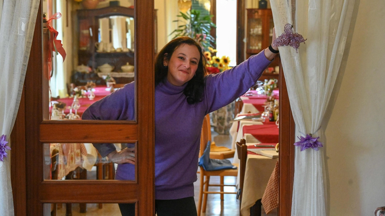 Elena Guidi nello storico albergo di famiglia, a Sammommè. E’ lei che si fa portavoce delle famiglie dei bambini della vallata (FotoCastellani) Elena Guidi nello storico albergo di famiglia, a Sammommè. E’ lei che si fa portavoce delle famiglie dei bambini della vallata (FotoCastellani)