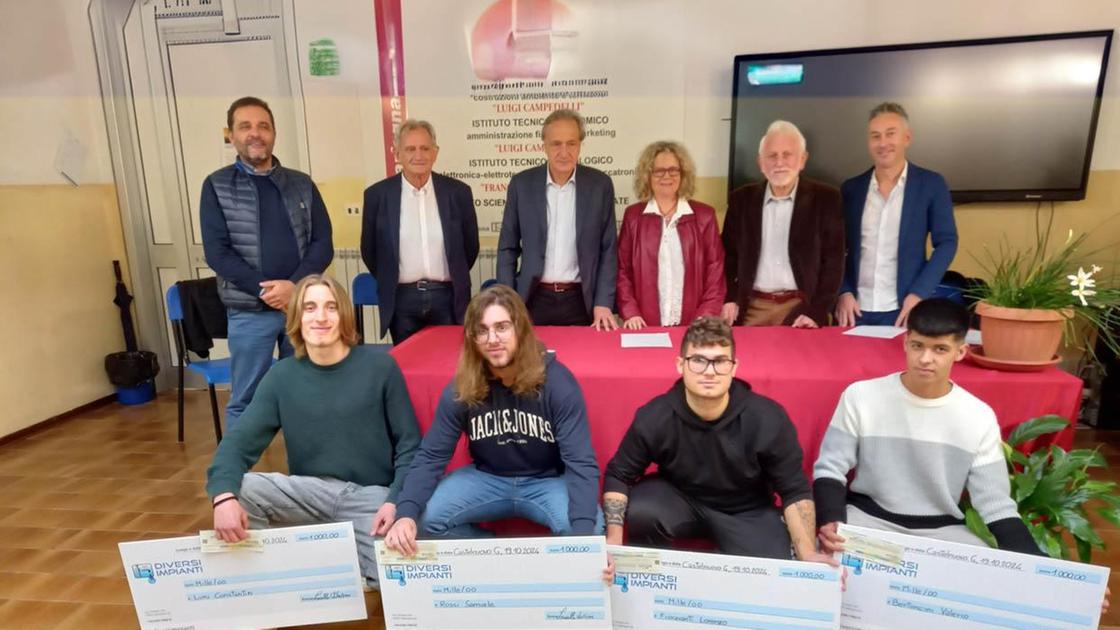 Borse di studio da 1000 euro. Quattro studenti meritevoli premiati dalla Diversi Impianti