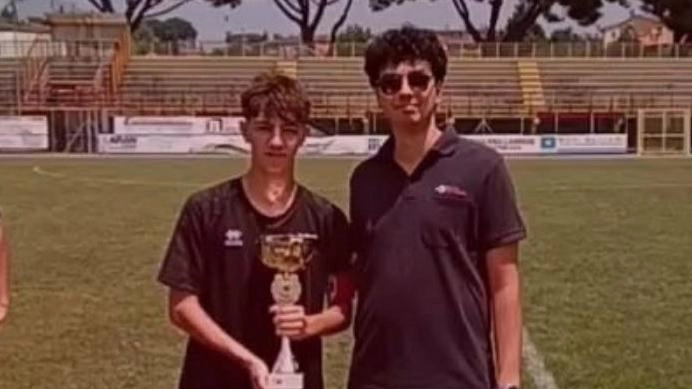 Il San Miniato per la categoria Under 15 e il Floria 2000 per l’Under 17. Sono le compagini vincitrici a... Il San Miniato per la categoria Under 15 e il Floria 2000 per l’Under 17. Sono le compagini vincitrici a...