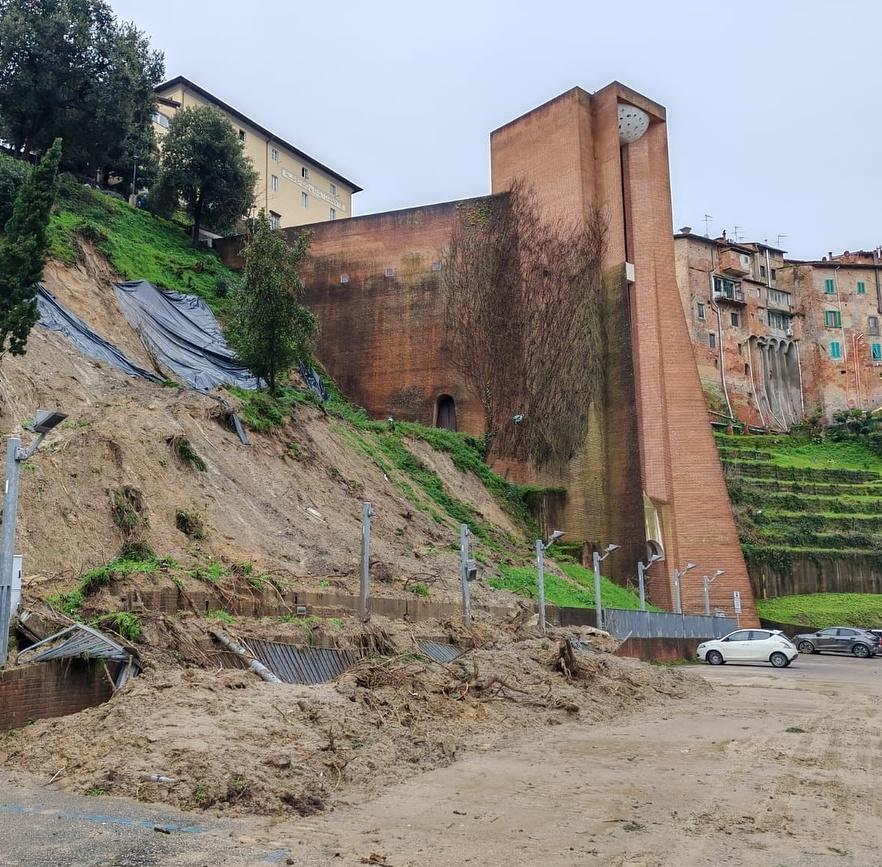 cencione terreno di duello politico bastava usare l8217avanzo di bilancio