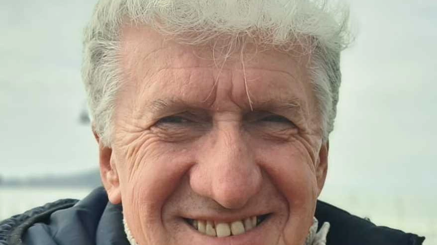 Tra il pontile di Monte del Lago e l’ex Lido Santino Tra il pontile di Monte del Lago e l’ex Lido Santino