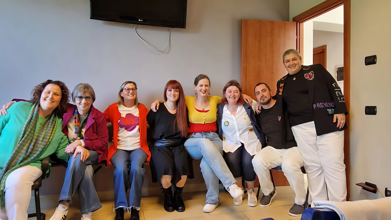 L’Associazione consulenza per la famiglia è operativa in modo volontario “Ci autofinanziamo e ogni anno riusciamo a sostenerli con 15mila euro“. L’Associazione consulenza per la famiglia è operativa in modo volontario “Ci autofinanziamo e ogni anno riusciamo a sostenerli con 15mila euro“.