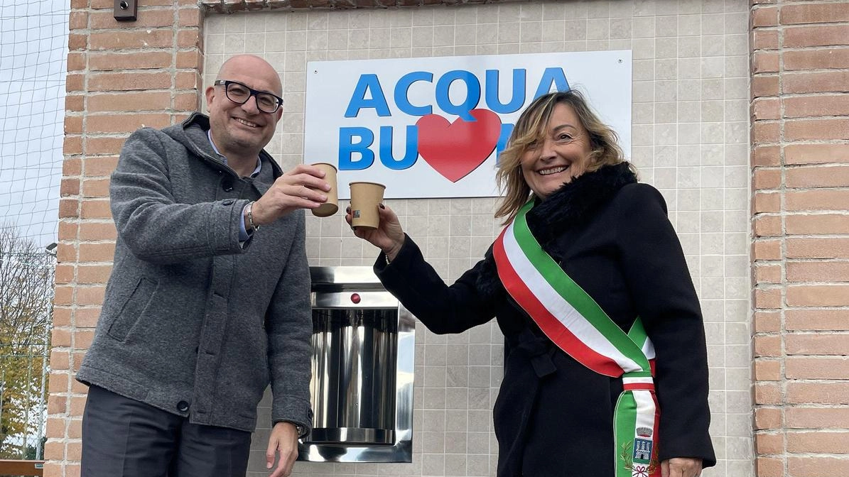 Il presidente di Acque Spa Simone Millozzi e la sindaca Marica Guerrini Il presidente di Acque Spa Simone Millozzi e la sindaca Marica Guerrini