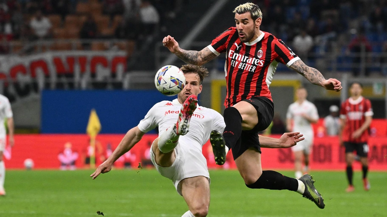 Theo Hernandez tra Milan e Real Madrid: il rinnovo è ancora in bilico