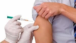 Vaccinazione antinfluenzale e contro il Covid, dal 1° ottobre parte la campagna Vaccinazione antinfluenzale e contro il Covid, dal 1° ottobre parte la campagna