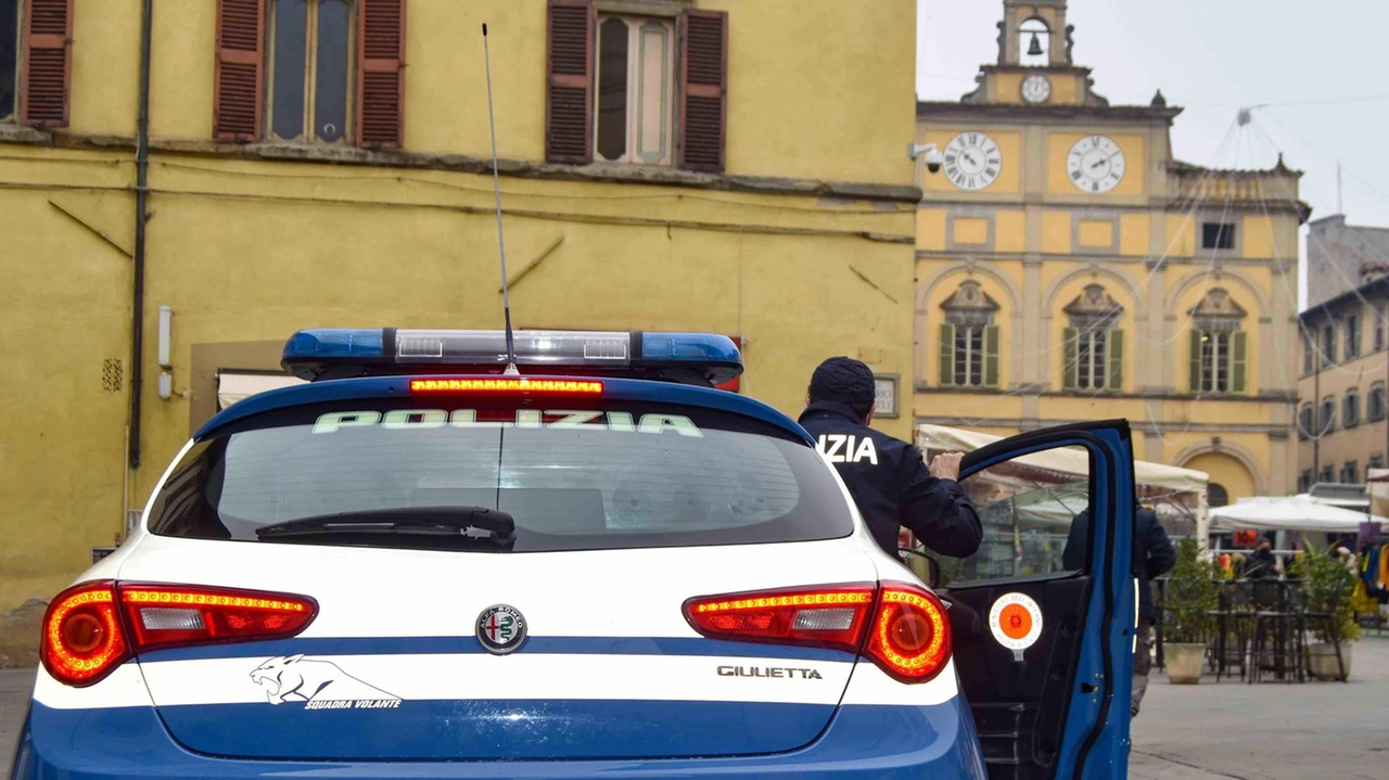 In azione i poliziotti del Commisssariato di Città di Castello In azione i poliziotti del Commisssariato di Città di Castello