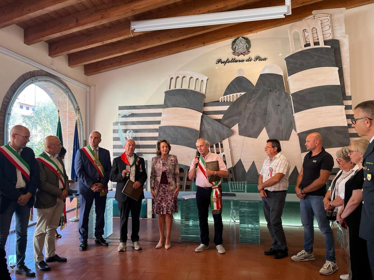 Medaglia agli eroi silenziosi: "che scelsero la dignità"