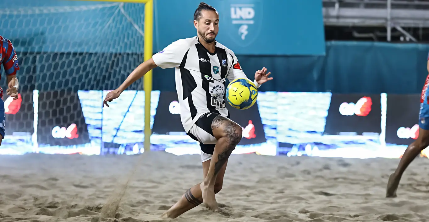 Beach soccer: l’epilogo della Final Eight scudetto 2025. La Vbs arriva quarta. Sconfitta dal Napoli