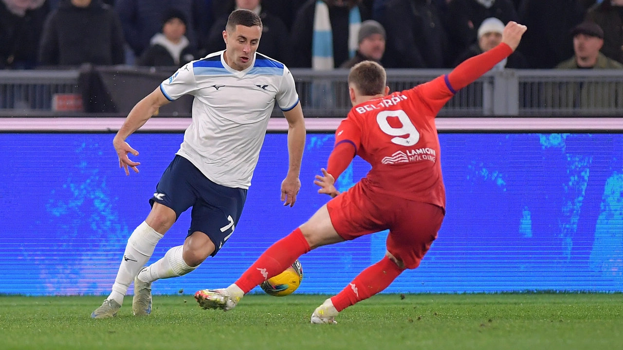 Un momento di Lazio Fiorentina: Beltran contro Marusic