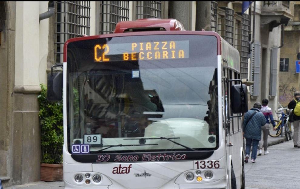 Firenze: bussini in servizio in centro fino a mezzanotte Firenze: bussini in servizio in centro fino a mezzanotte
