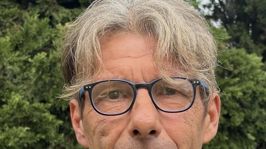 Disagi e proteste a Lucca per la rete fognaria inefficiente: cittadini costretti a intervenire autonomamente mentre il Comune tarda nelle manutenzioni. Disagi e proteste a Lucca per la rete fognaria inefficiente: cittadini costretti a intervenire autonomamente mentre il Comune tarda nelle manutenzioni.