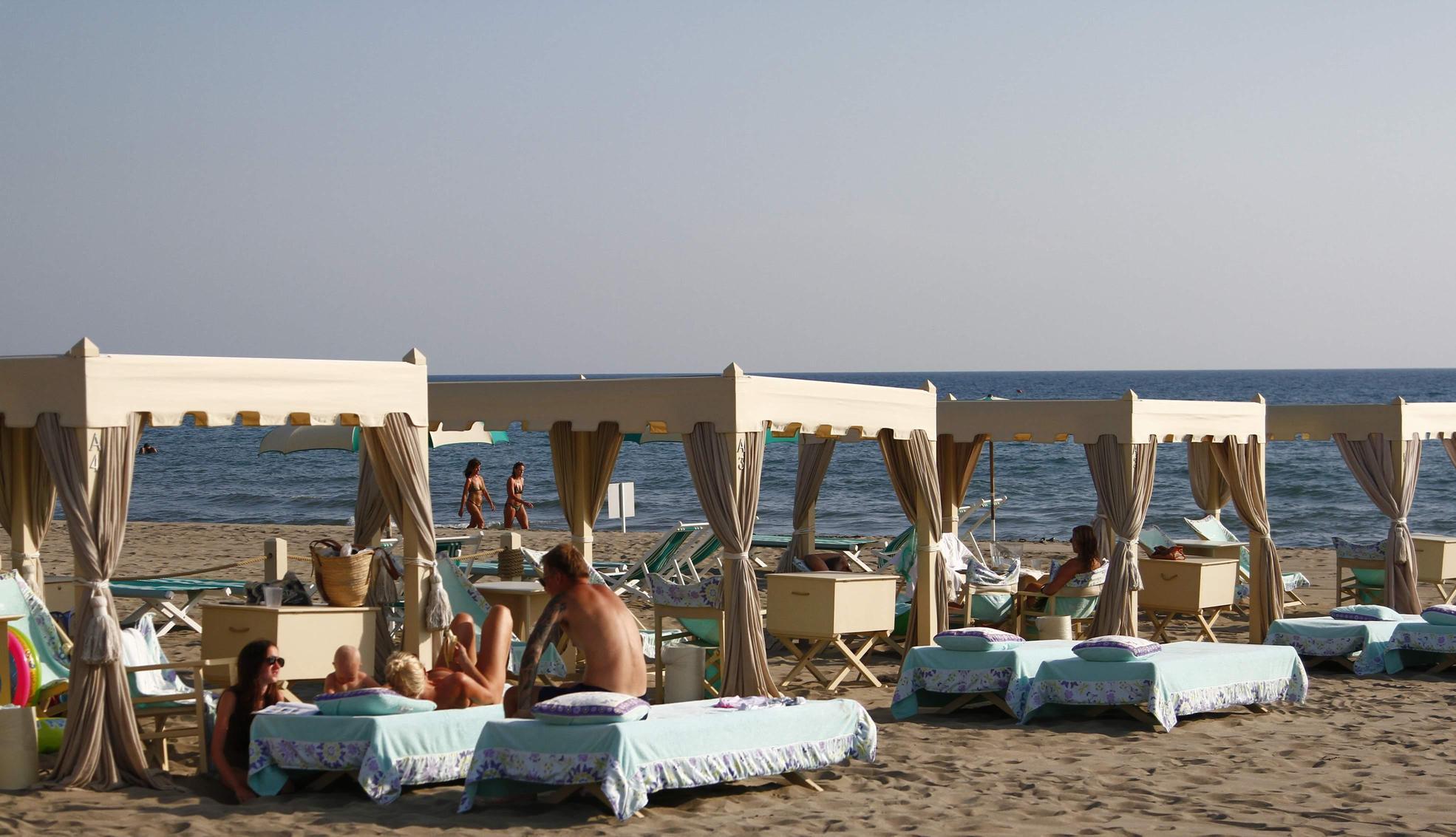 L’affluenza nelle stanze di hotel: "Un turismo mordi e fuggi. Alta la percentuale di stranieri"