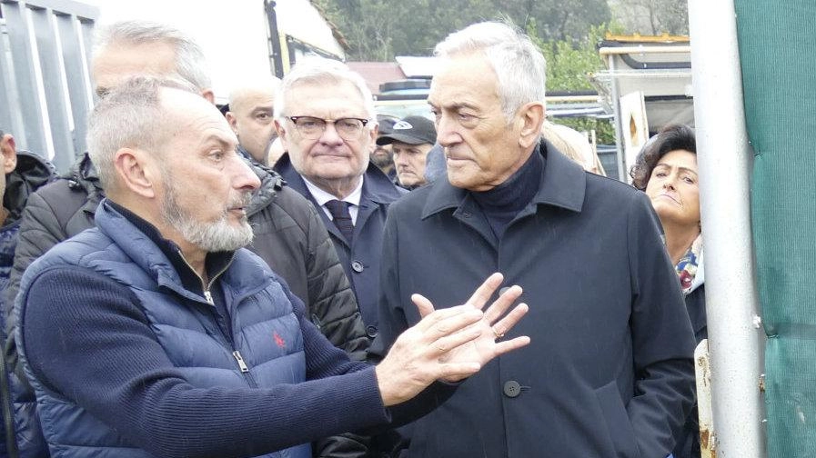 Il presidente Degli Innocenti: "Se siamo riusciti a rialzarci è grazie a chi ci ha sostenuto". Decisivi i contributi di Lnd e Conad. Traguardo raggiunto anche grazie alla raccolta fondi de La Nazione. Il presidente Degli Innocenti: "Se siamo riusciti a rialzarci è grazie a chi ci ha sostenuto". Decisivi i contributi di Lnd e Conad. Traguardo raggiunto anche grazie alla raccolta fondi de La Nazione.