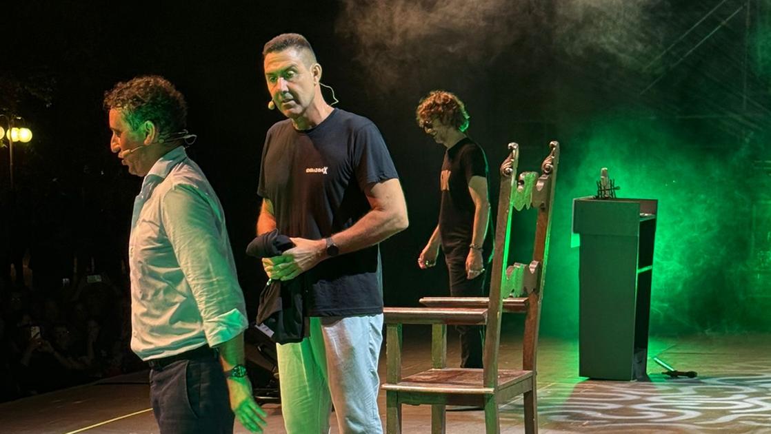 La Zanzara show alla Versiliana, Vannacci: “Tra Putin e Zelensky scelgo Putin. Mussolini ha fatto anche cose buone”