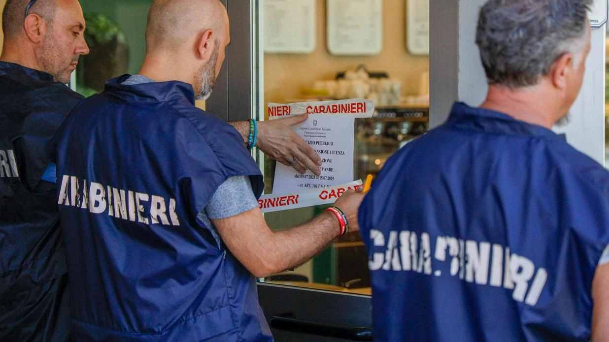 Otto daspo urbani e chiusura per una settimana per il bar ‘Il sole’ Otto daspo urbani e chiusura per una settimana per il bar ‘Il sole’