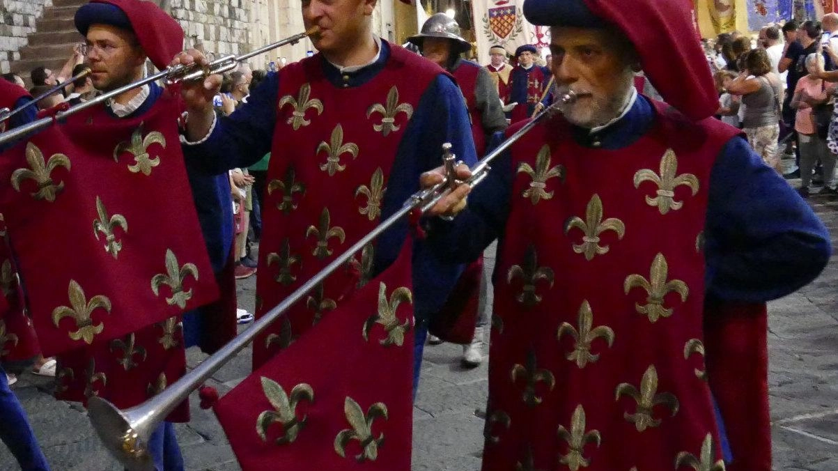 Ecco anche il percorso del corteo di sabato 22 marzo, al quale parteciperanno oltre 70 gruppi storici e 1700 figuranti... Ecco anche il percorso del corteo di sabato 22 marzo, al quale parteciperanno oltre 70 gruppi storici e 1700 figuranti...