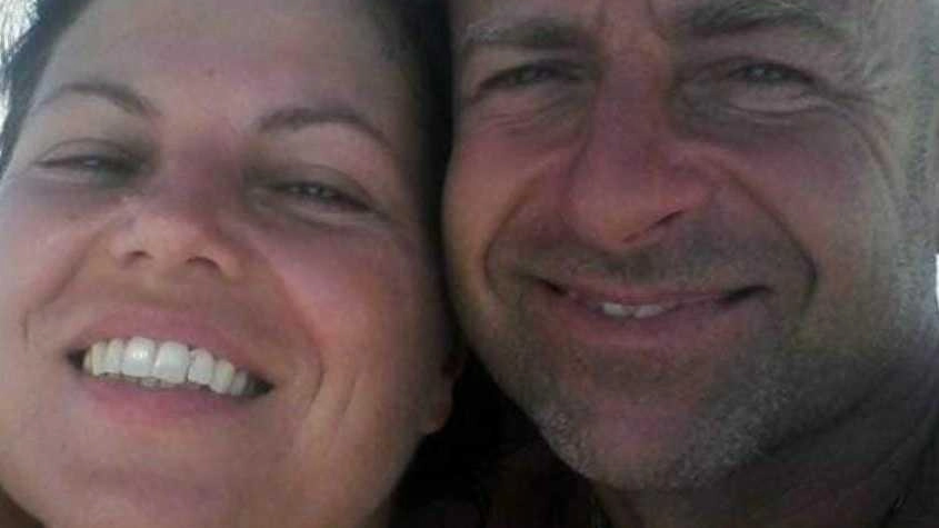 La donna ieri ha celebrato i dieci di matrimonio “Glielo avevo promesso è come se fosse sempre qui...". La donna ieri ha celebrato i dieci di matrimonio “Glielo avevo promesso è come se fosse sempre qui...".