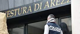 Polizia, eseguita un’ordinanza di custodia cautelare in carcere per stalking, lesioni e minacce gravi