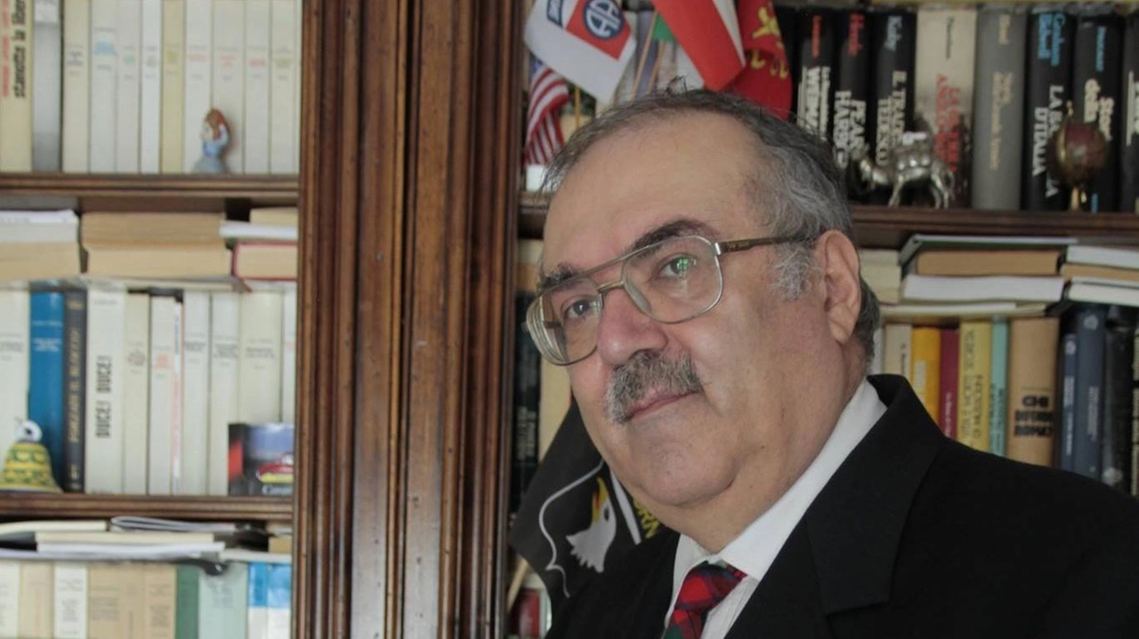 Biscarini è autore di volumi sulla campagna militare in centro Italia durante la seconda guerra mondiale Biscarini è autore di volumi sulla campagna militare in centro Italia durante la seconda guerra mondiale
