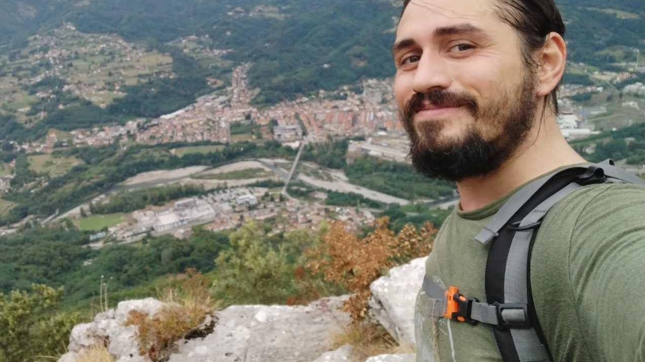 Salvatore Liggieri durante le riprese del documentario «Viandante» che segna l’esordio alla regia del fiorentino Fabrizio Baroni Salvatore Liggieri durante le riprese del documentario «Viandante» che segna l’esordio alla regia del fiorentino Fabrizio Baroni