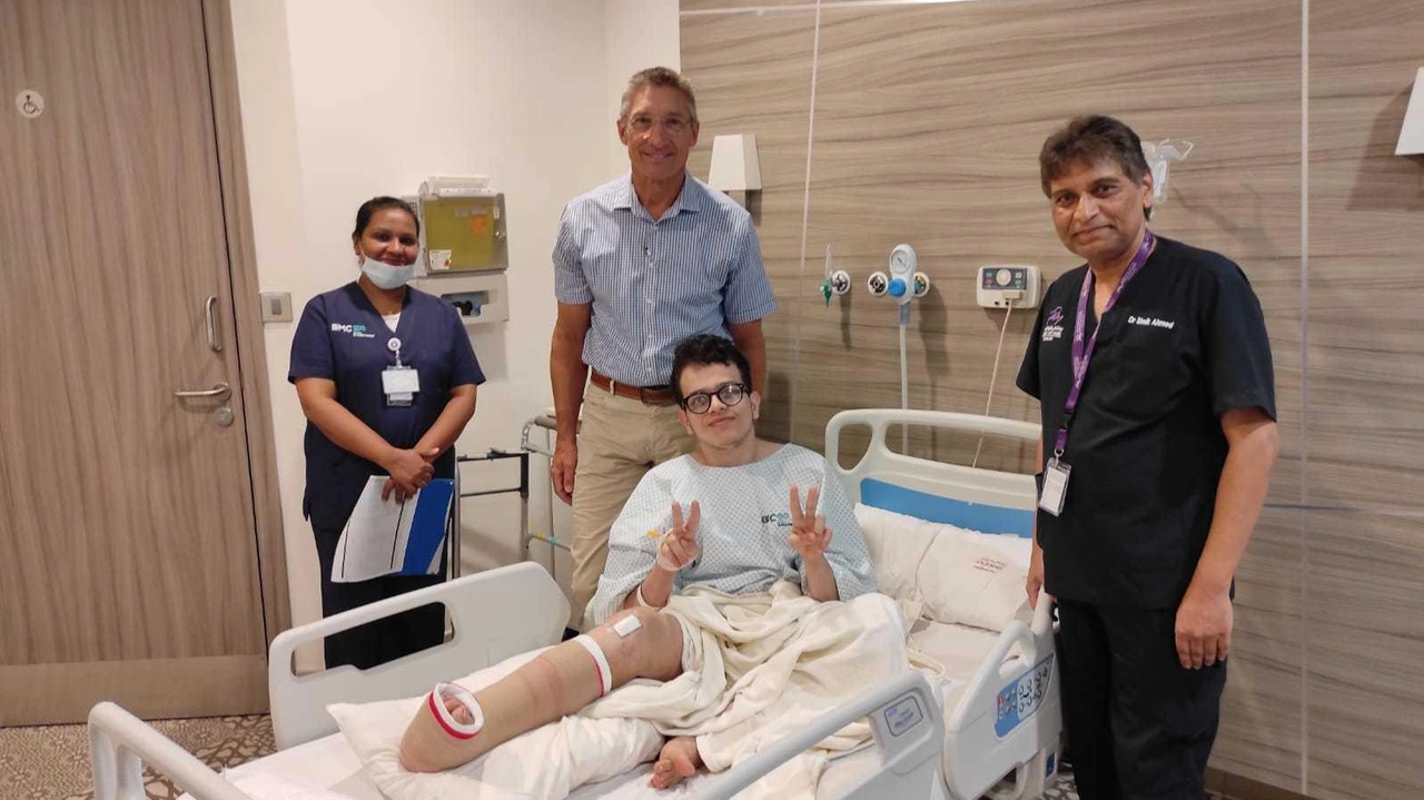 Il ragazzo, con una rara patologia alla gamba, ha fatto l’intervento ad Abu Dhabi. Ora c’è una nuova speranza. Si mobilita l’associazione Parco Colombai. Il ragazzo, con una rara patologia alla gamba, ha fatto l’intervento ad Abu Dhabi. Ora c’è una nuova speranza. Si mobilita l’associazione Parco Colombai.