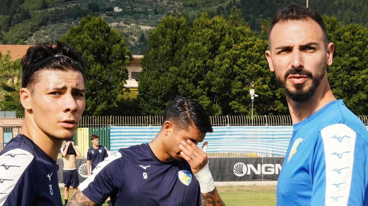 Francesco Chiatto, preparatore atletico della squadra sul campo del ritiro de Il Ciocco Francesco Chiatto, preparatore atletico della squadra sul campo del ritiro de Il Ciocco