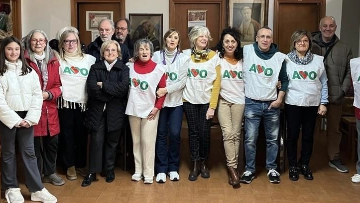 La consegna da parte di alcuni volontari ospedalieri al Centro di aiuto alla vita La consegna da parte di alcuni volontari ospedalieri al Centro di aiuto alla vita